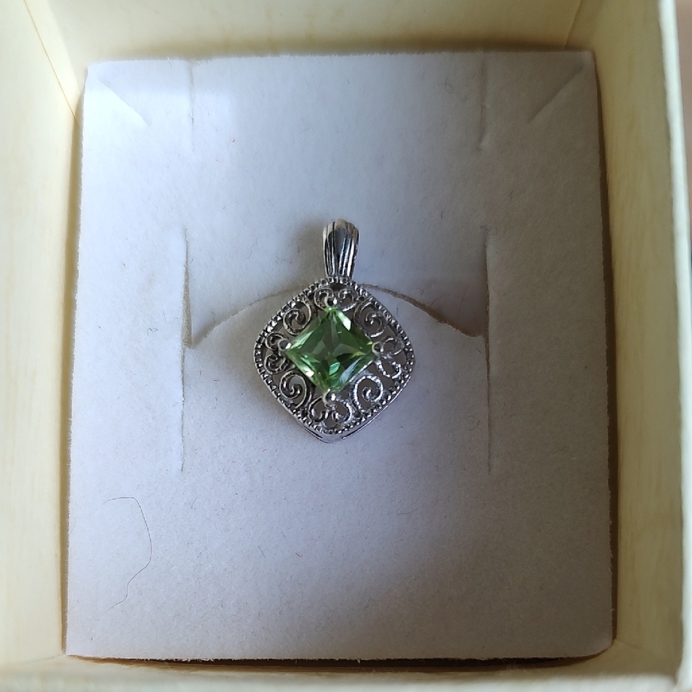 Sterling Silver Filigree Pendant with Green Gemstone